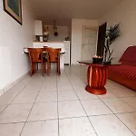 2 Pieces Avec Terrasse, Piscine, Parking Privatif