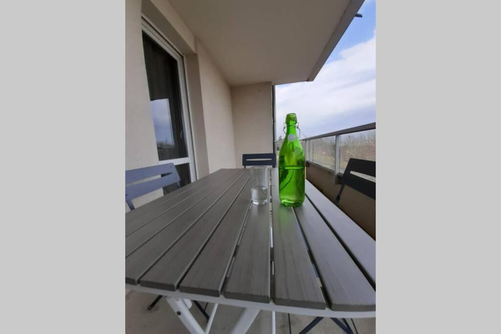 Apartment 2 Pieces Avec Terrasse, Piscine, Parking Privatif